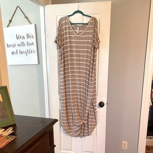 Boutique Knot Maxi Dress